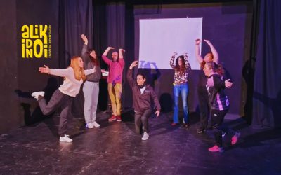 Improvisar no es lo mismo que hacer teatro de improvisación (y la improvisación no es solo comedia)